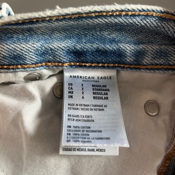 Ripped Blue Jeans - Picture 5 of 5